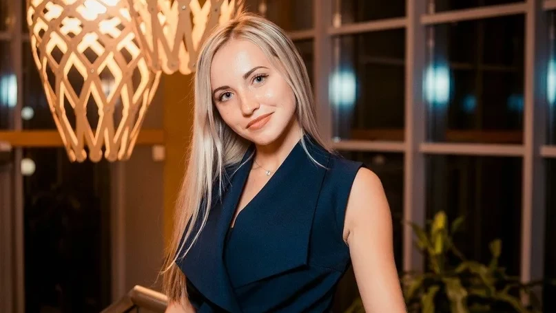 Неля 25 лет - Хостес